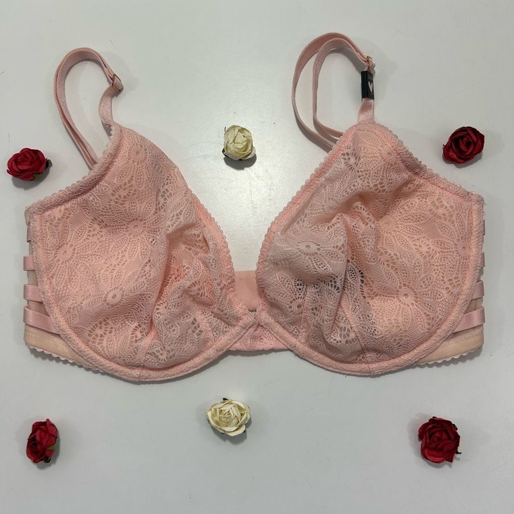 Victoria's Secret Blush Lace Very Sexy Unlined Plunge Wire Bra 32DDD NWOT
